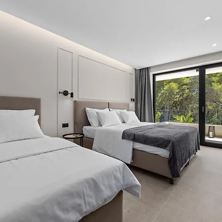 Pollentia Apartment
