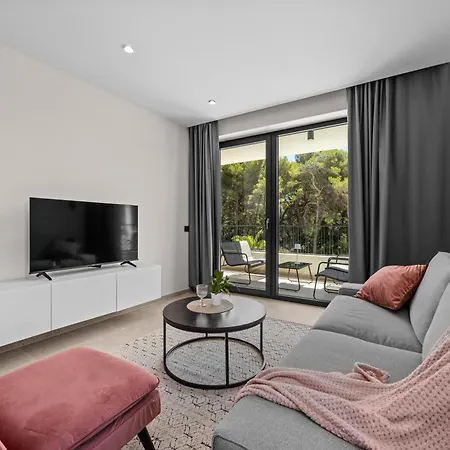 Apartment Pollentia *