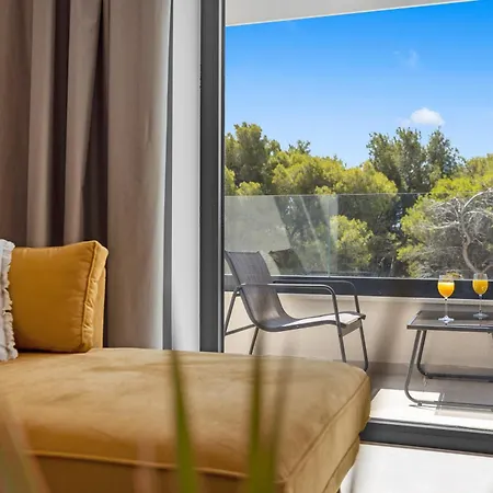 Pollentia Apartment